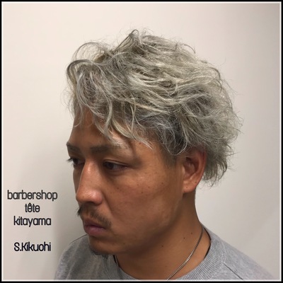 ハイトーンシルバーアッシュ★ツーブロック